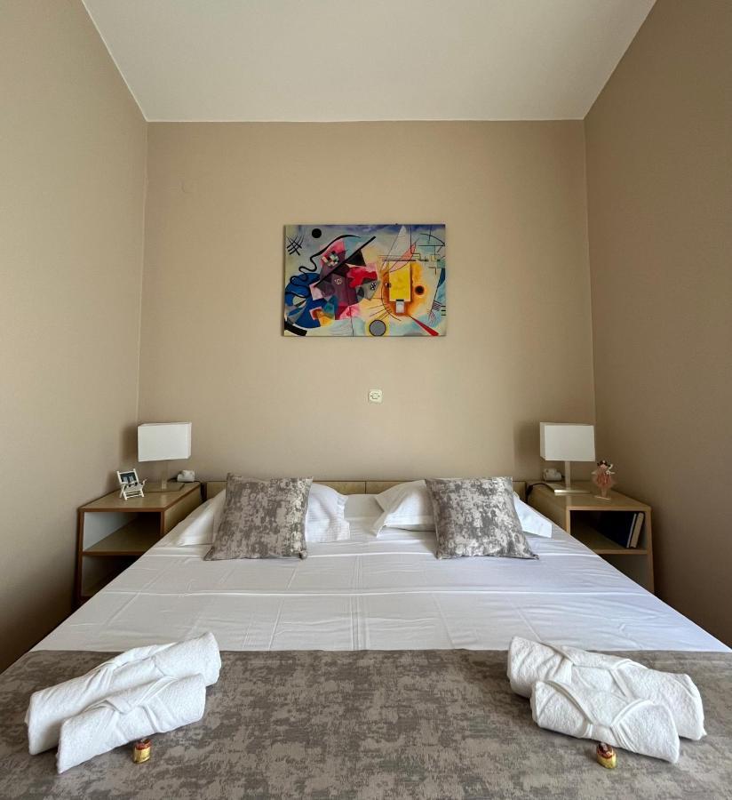 Apartments Tino & Leon ซูโกชัน ภายนอก รูปภาพ