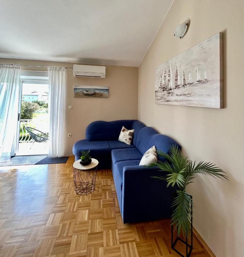 Apartments Tino & Leon ซูโกชัน ภายนอก รูปภาพ